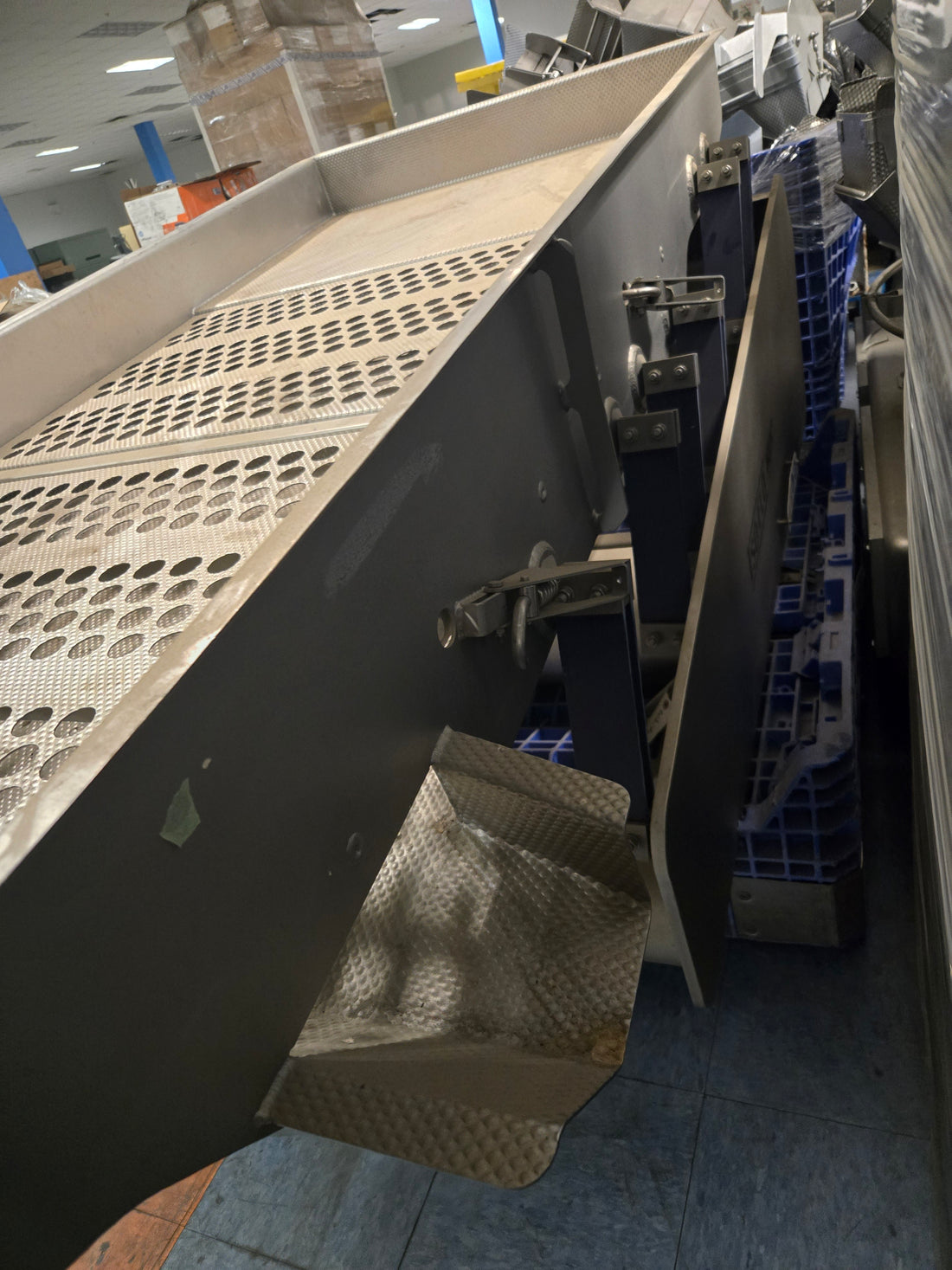 For Sale: Key Technology Iso-Flo Vibratory Conveyor (SH01-002627)